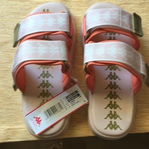 Kappa Banda Size 7 slides. New with tags and original box